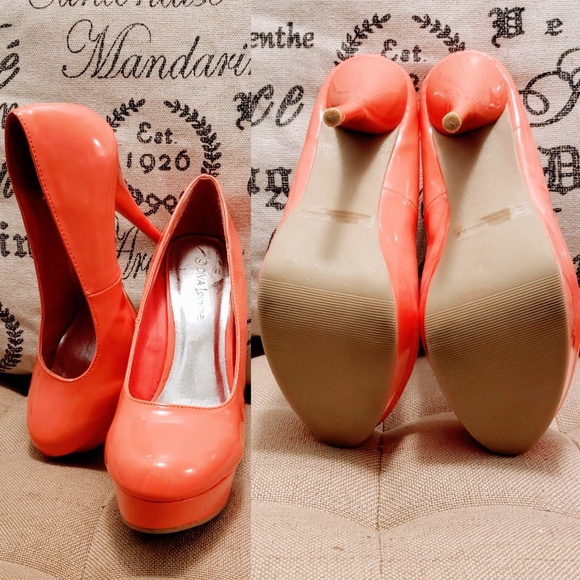 DIVA Lounge Shoes - Diva Lounge coral heels size 7.5💕